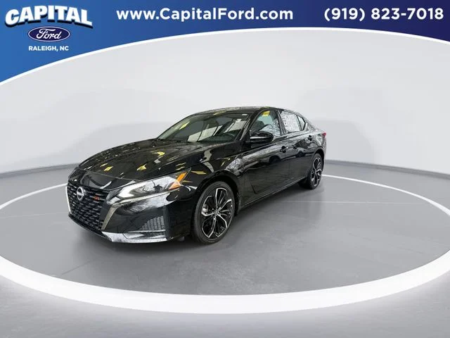 Used 2025 Black Nissan 2.5 SR image 4