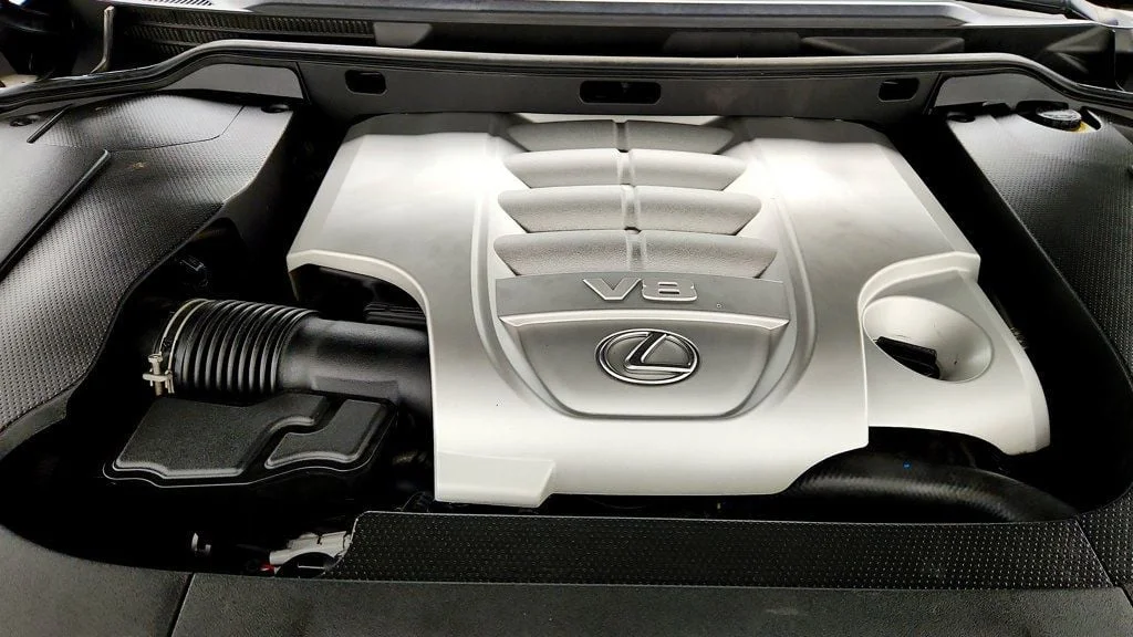 Used 2013 Black Onyx Lexus 4WD 4dr w/ Luxury Package, Mark Levinson & Rear Entertainment image 29