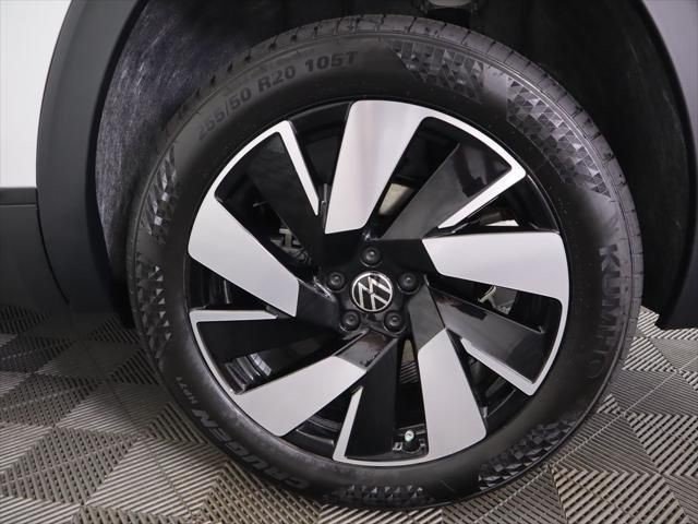 2026 Volkswagen Atlas Cross Sport SE w/Tech - Photo 31