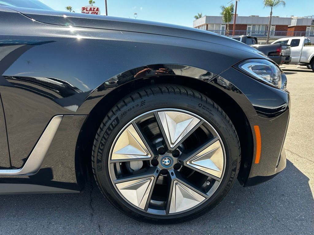Used 2023 Jet Black BMW eDrive35 image 7