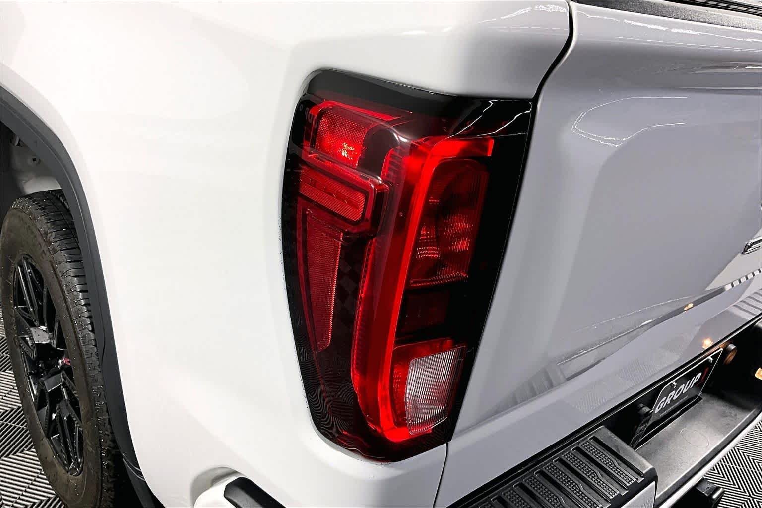 2024 GMC Sierra 1500 Elevation - Photo 28