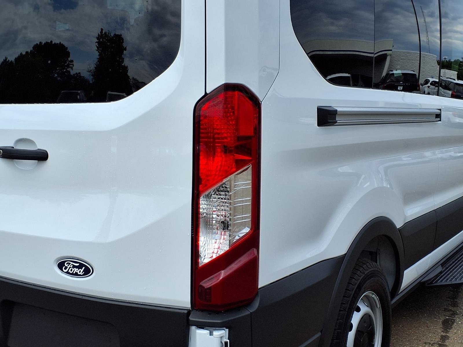 New 2026 Oxford White Ford Passenger Van XL image 17