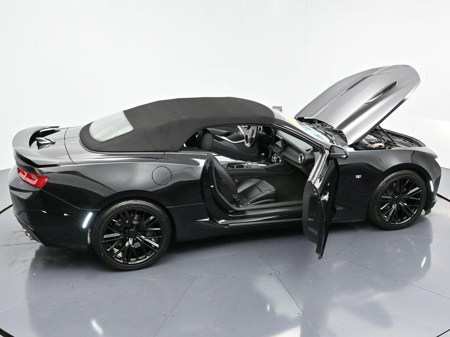 Used 2018 Black Chevrolet 1SS image 40