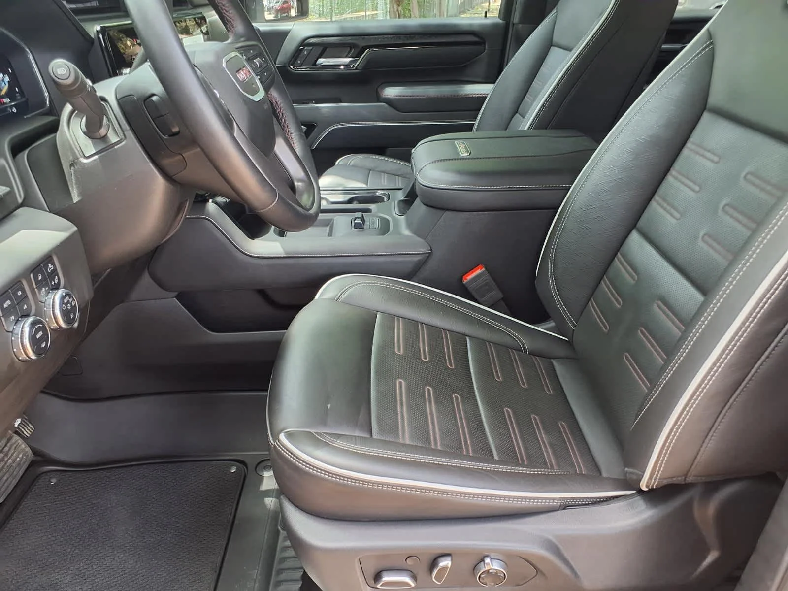 Used 2025 Thunderstorm Gray GMC AT4X image 14