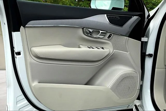 2023 Volvo XC90 Core - Photo 20