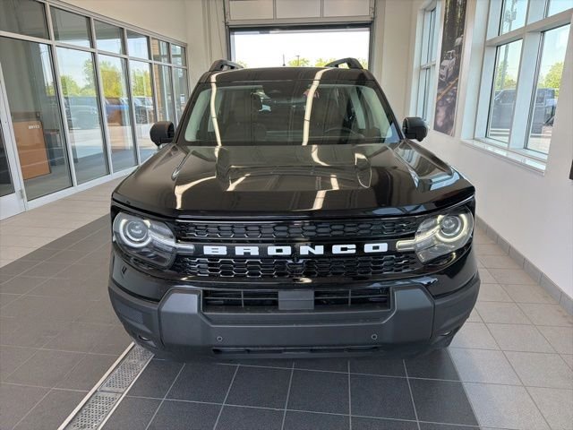 Used 2025 Black Ford Outer Banks image 2