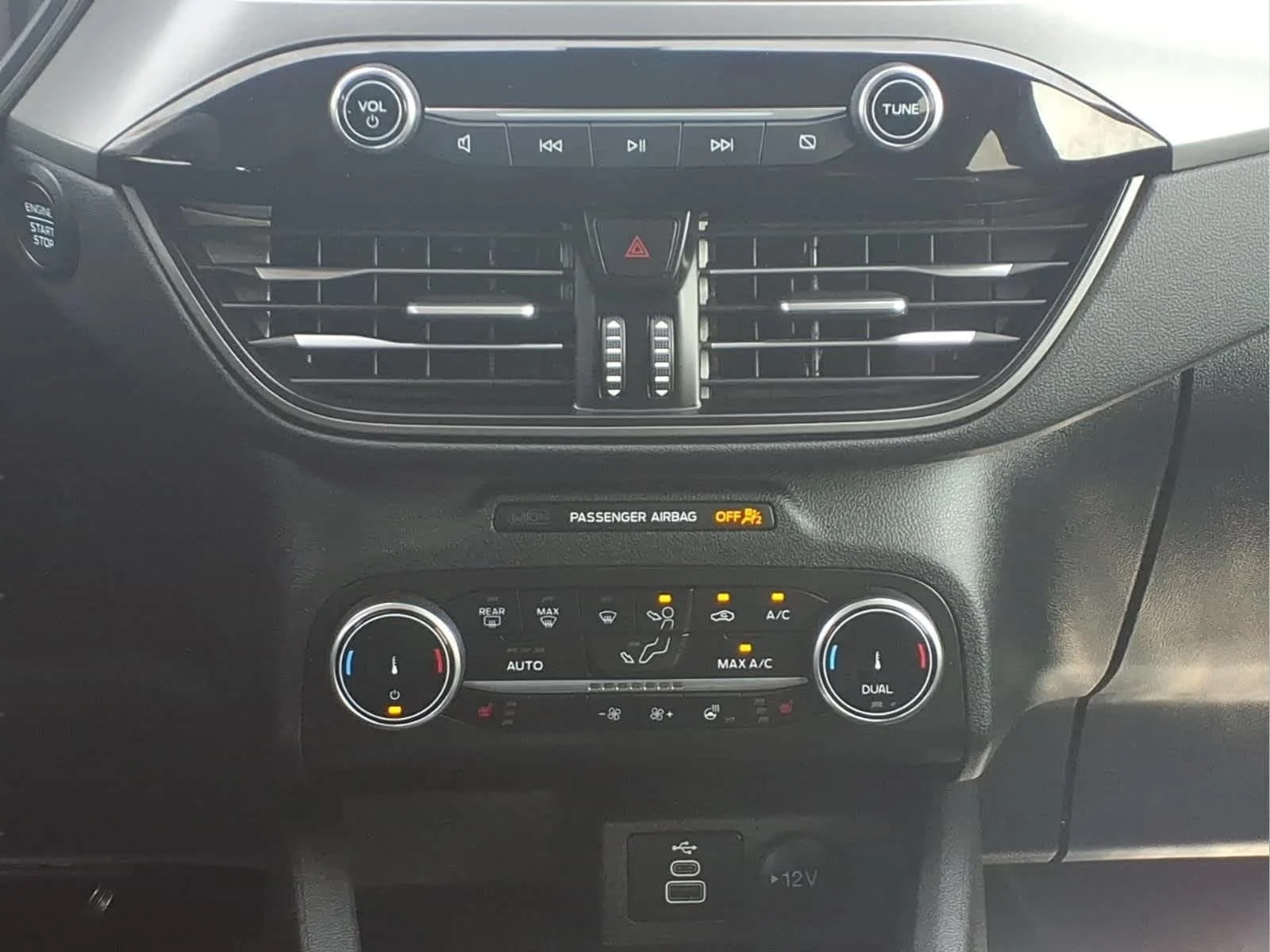 Used 2024 Carbonized Gray Ford Active image 25