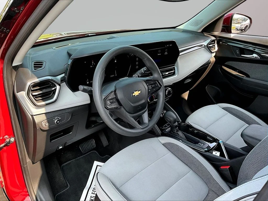 Used 2024 Crimson Chevrolet LT image 16
