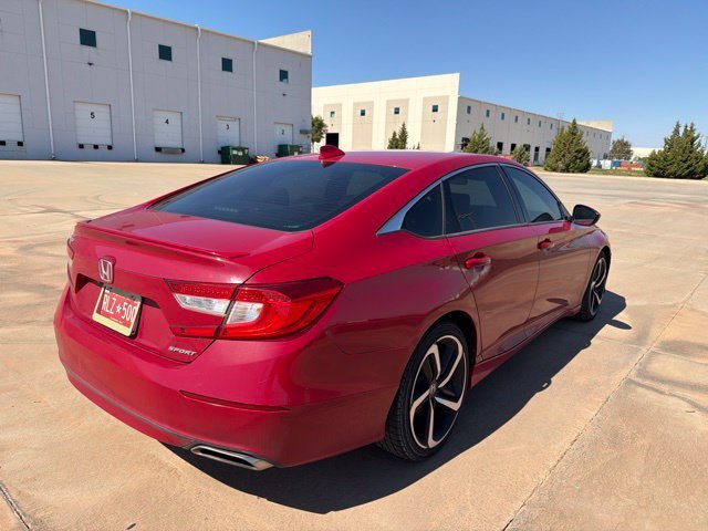 Used 2018  Honda Sport image 3