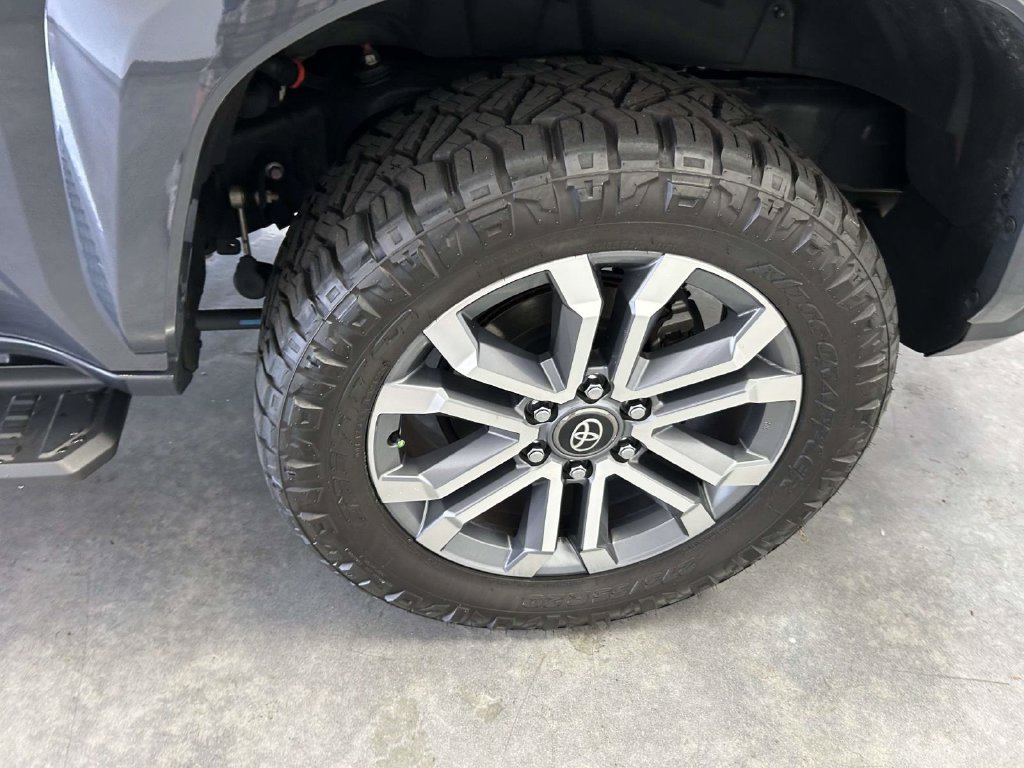 Used 2026  Toyota Limited image 10