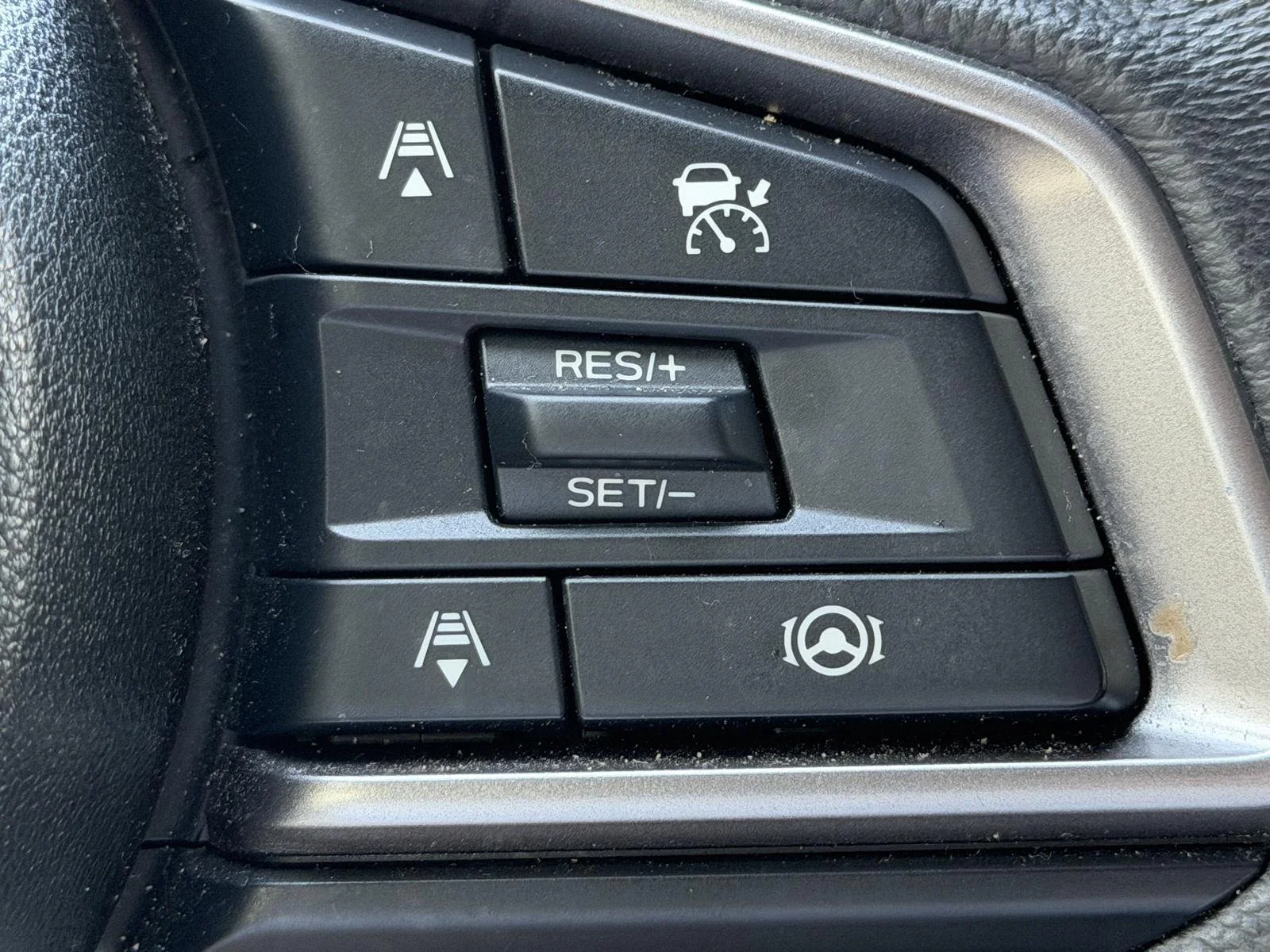 Used 2025 Magnetite Gray Metallic Subaru Premium image 9