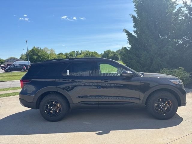New 2026 Agate Black Metallic Ford Tremor image 36