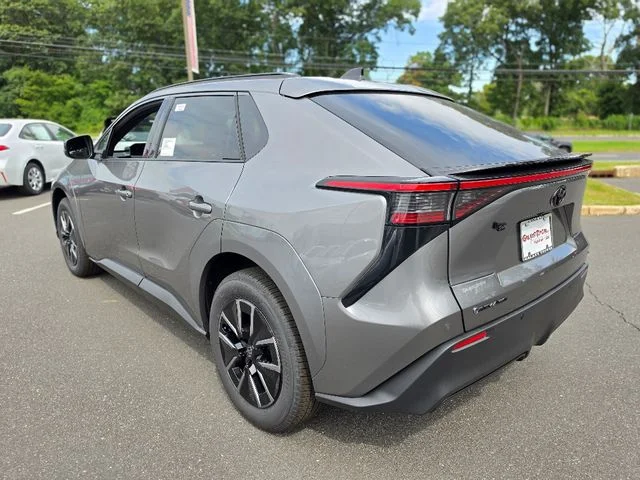 New 2026 Heavy Metal Toyota XLE image 4