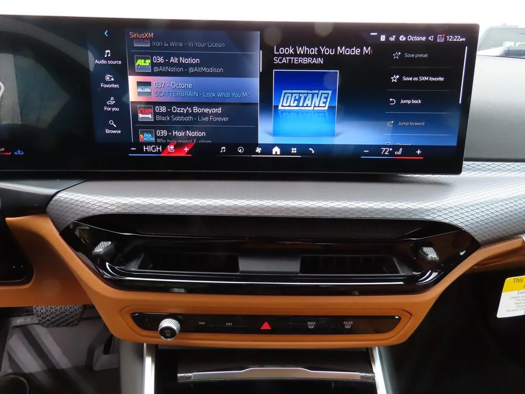 New 2026 White BMW 330i xDrive image 26