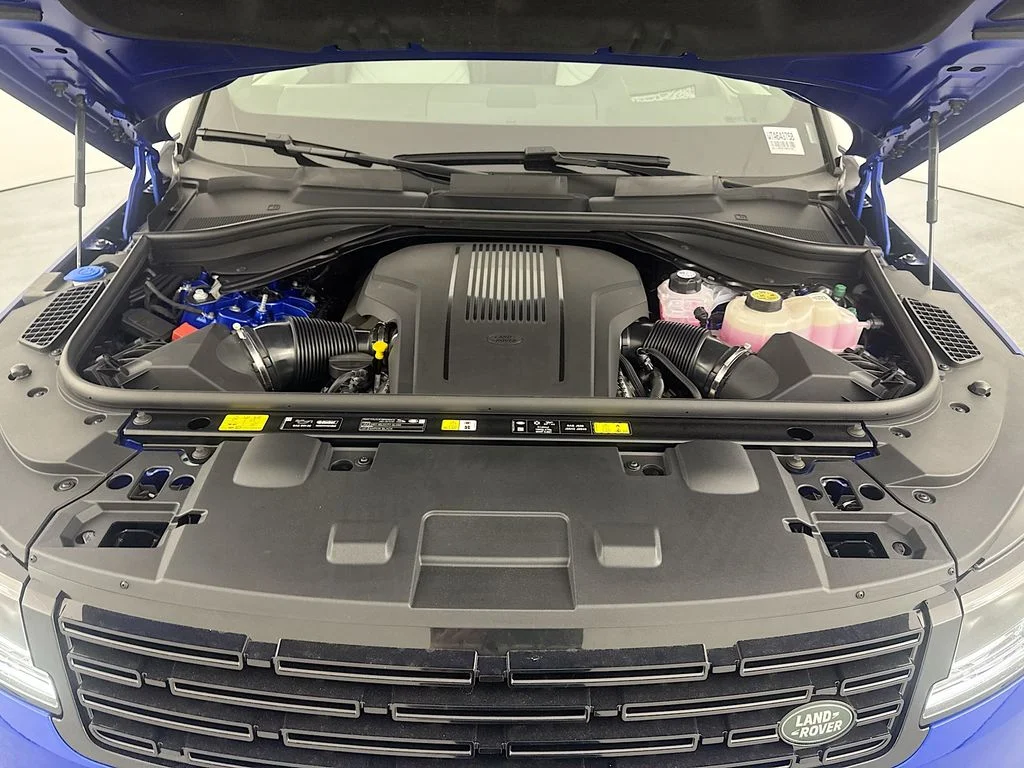New 2026 Velocity Blue Land Rover Autobiography image 30