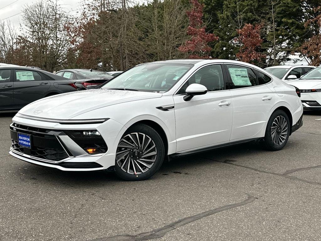 2026 Hyundai Sonata SEL's photo