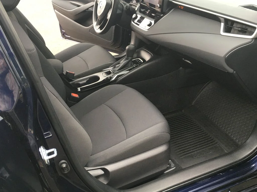 Used 2022 Blue Toyota LE image 27