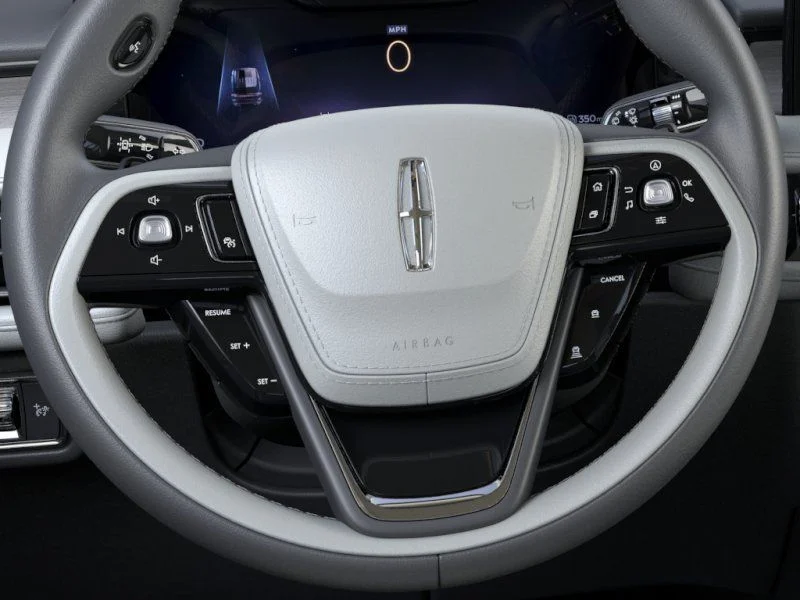 New 2026 Pristine White Metallic Tri-Coat Lincoln Reserve® image 12