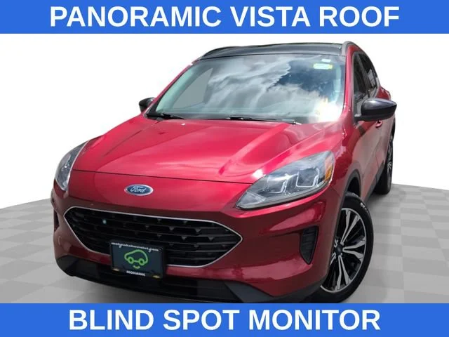 Used 2021 Red Ford SE image 1