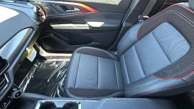 2026 Chevrolet Equinox EV RS - Photo 12