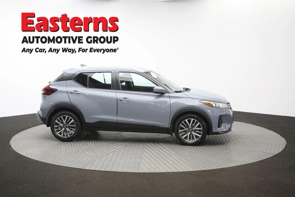 Used 2021 Gray Nissan SV image 45