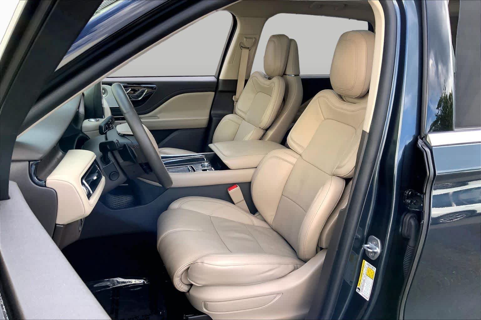 Pre-Owned 2022 Lincoln Aviator Reserve
