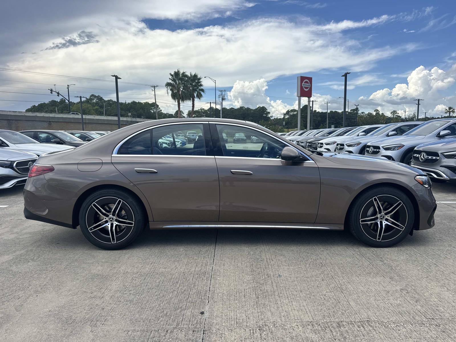 New 2027 Black Mercedes-Benz E 350 image 4