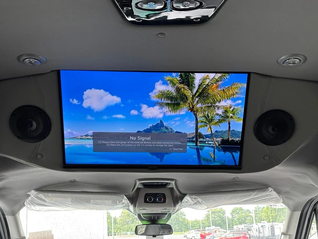 New 2026 White Ford Explorer Trail Boss image 4