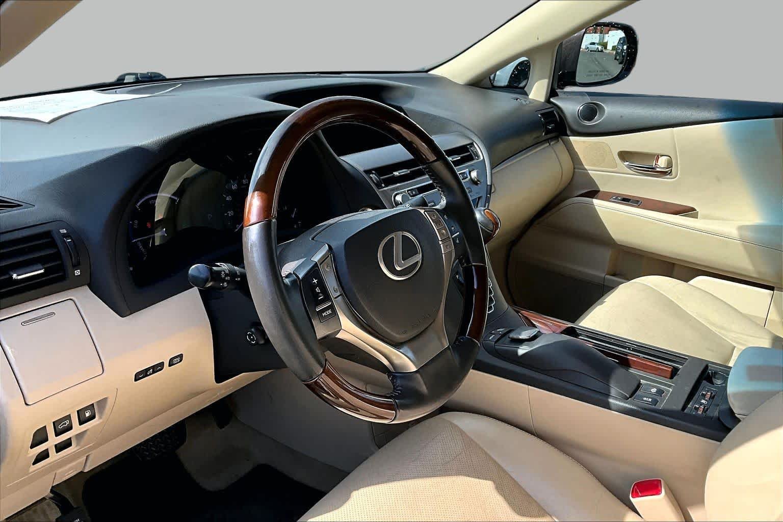 Used 2013 Fire Agate Pearl Lexus  image 17