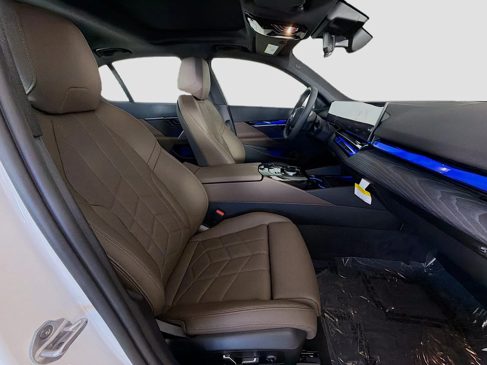 New 2027 Alpine White BMW eDrive40 image 30