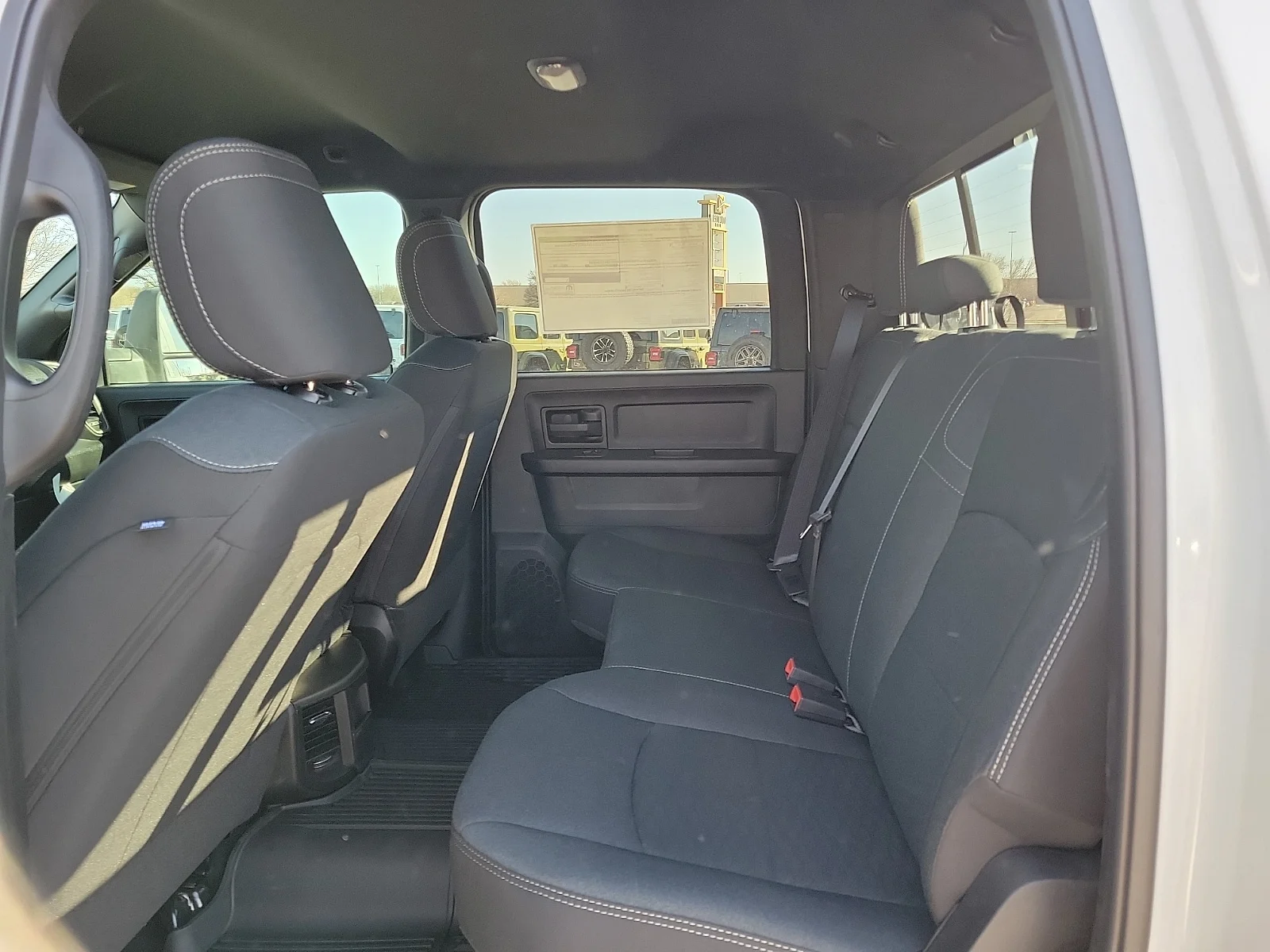 New 2026 PW7 Bright Whit Ram TRADESMAN CREW CAB 4X4 6