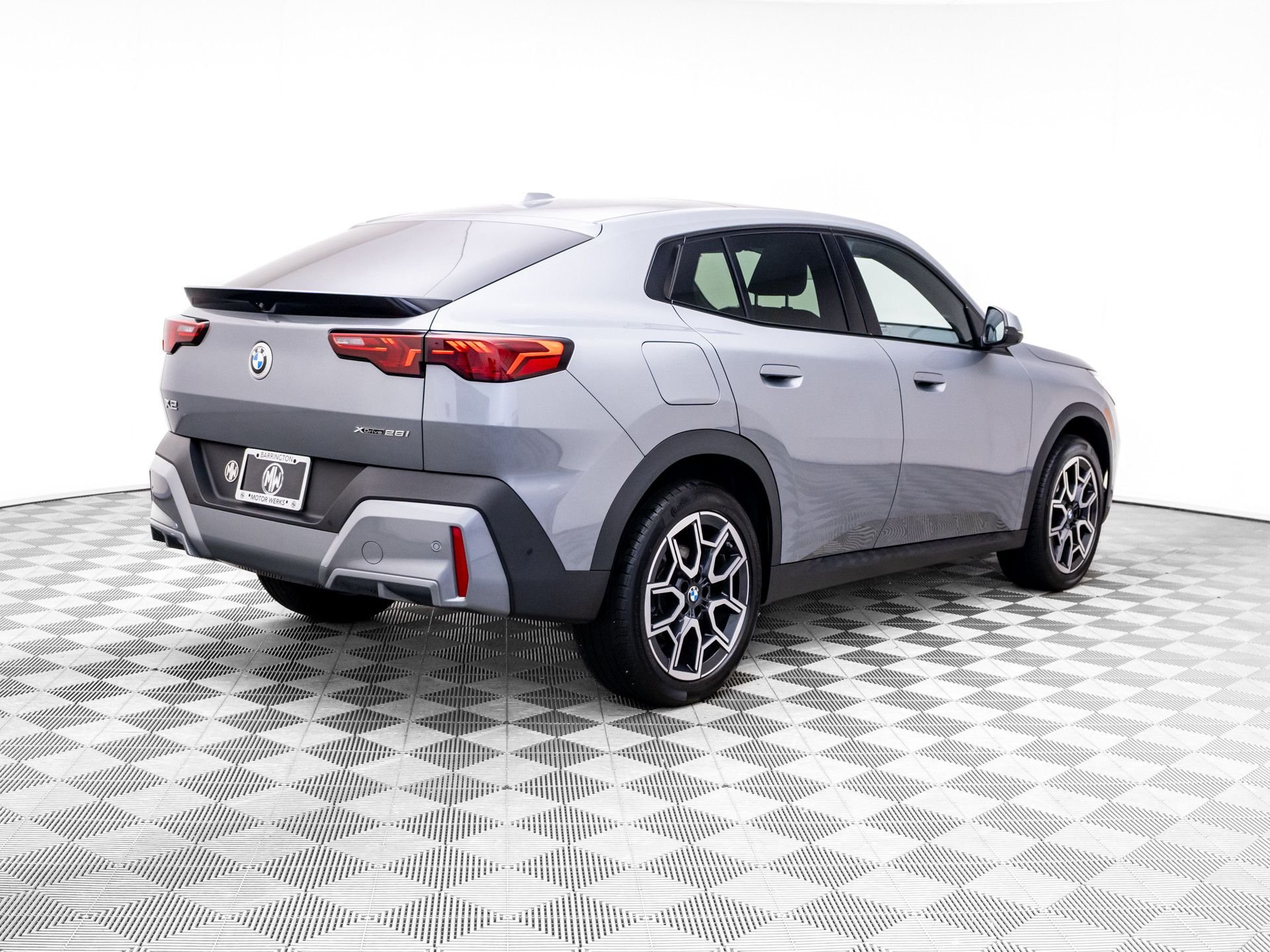 Certified Used 2025 Skyscraper Grey Metallic BMW xDrive28i image 5
