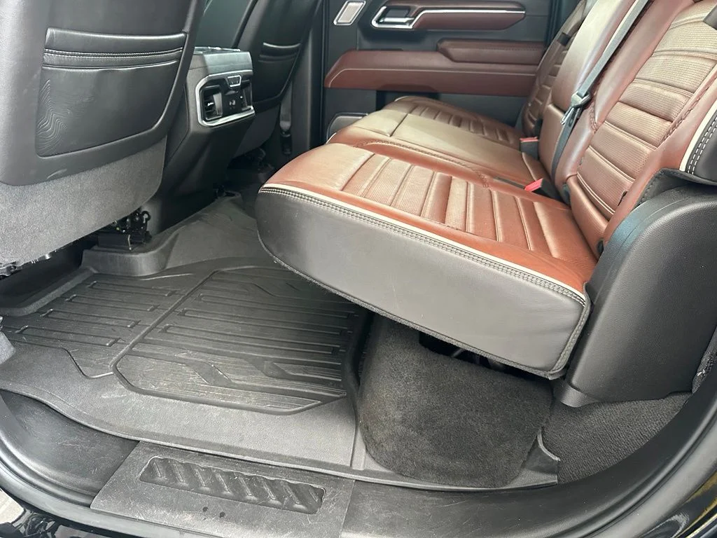 Used 2024 Black GMC Denali Ultimate image 32
