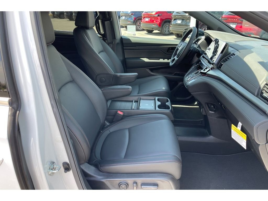 Used 2026 Platinum White Pearl Honda Sport-L image 20