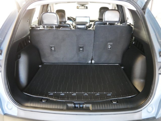 Used 2023 Vapor Blue Ford Platinum image 8