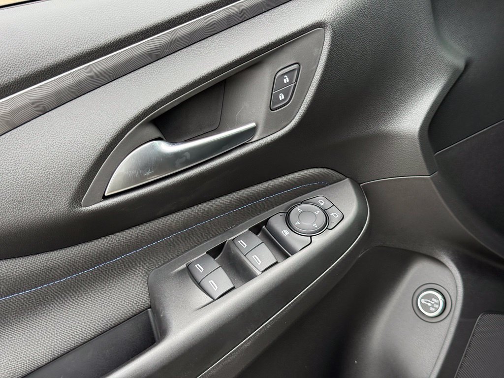 2026 Buick Envista Sport Touring - Photo 17