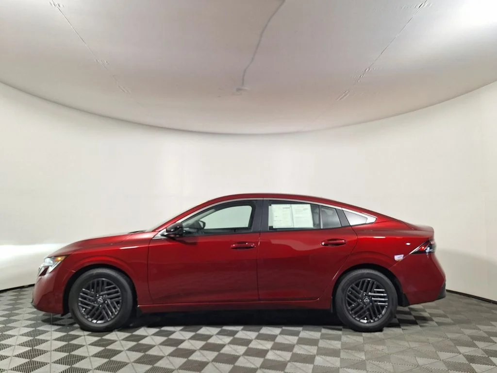 Used 2026 Scarlet Nissan SV image 8