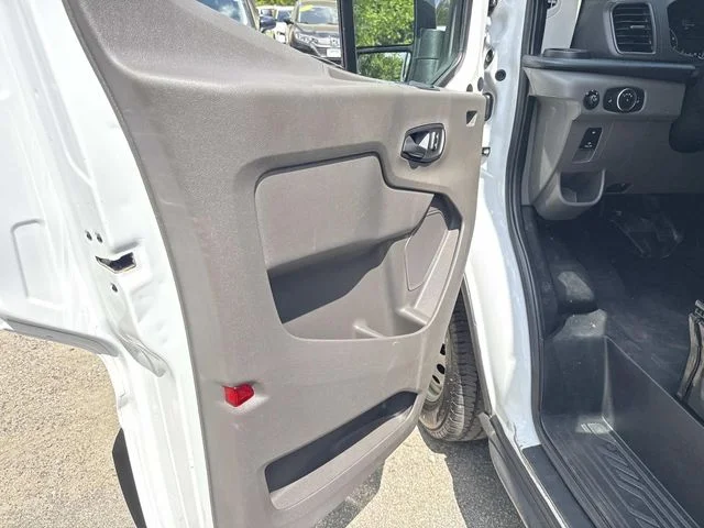 Used 2023 White Ford Base image 17