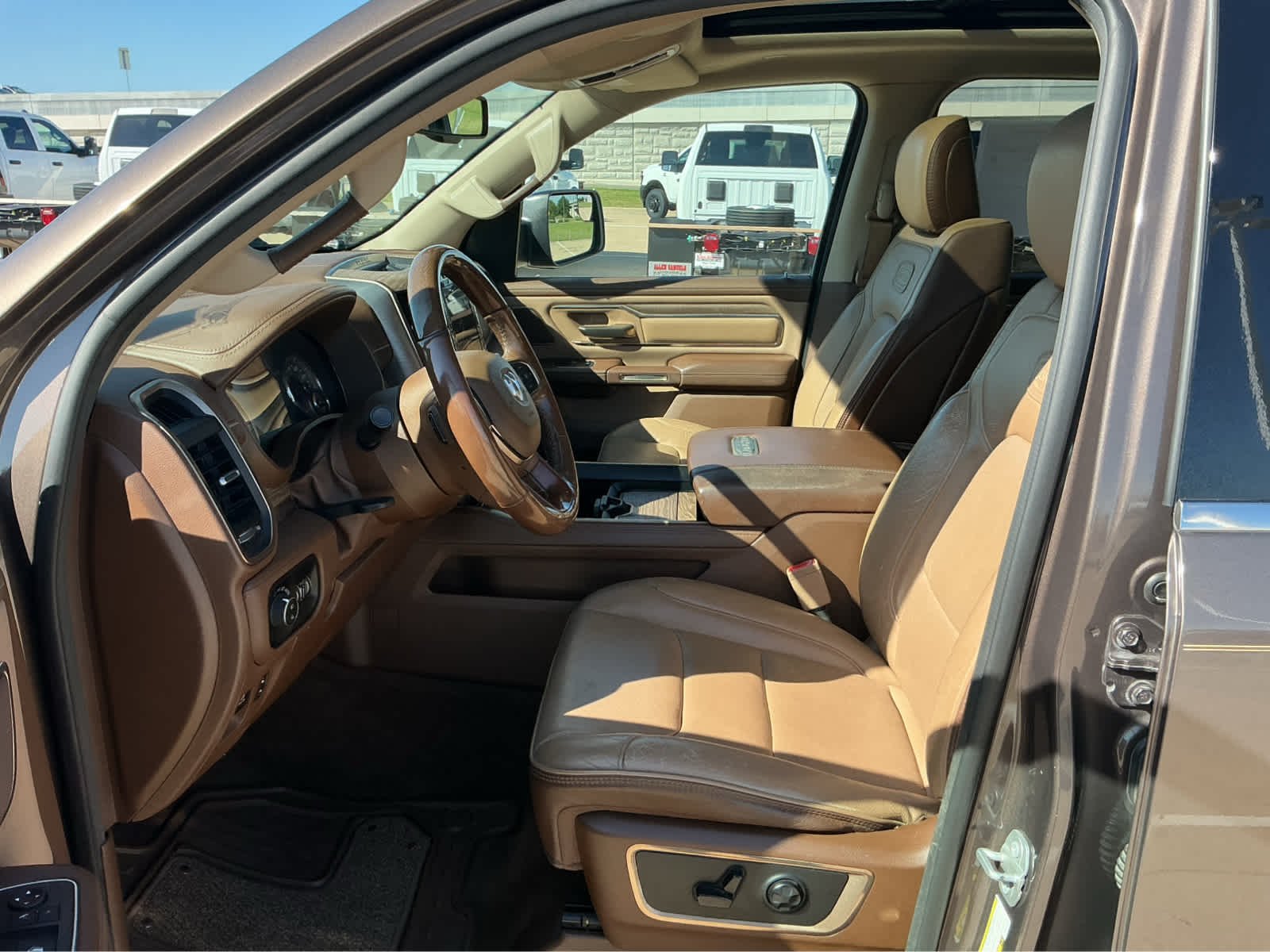 Used 2020 Walnut Brown Metallic Clearcoat Ram Longhorn image 16