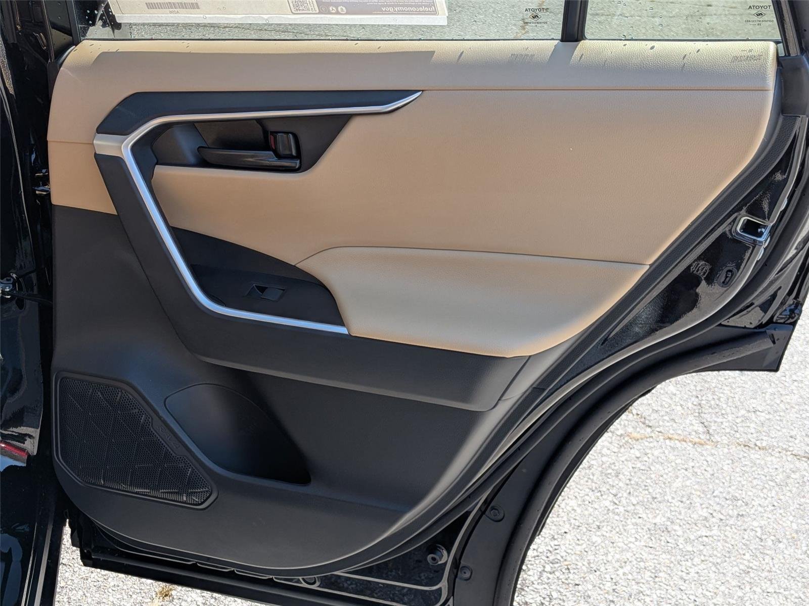 Used 2025 Midnight Black Metallic Toyota LE image 29