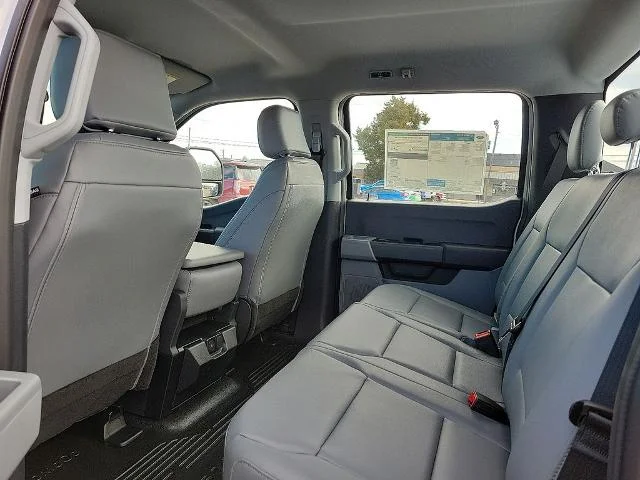 New 2026 Oxford White Ford F-350® XL image 9