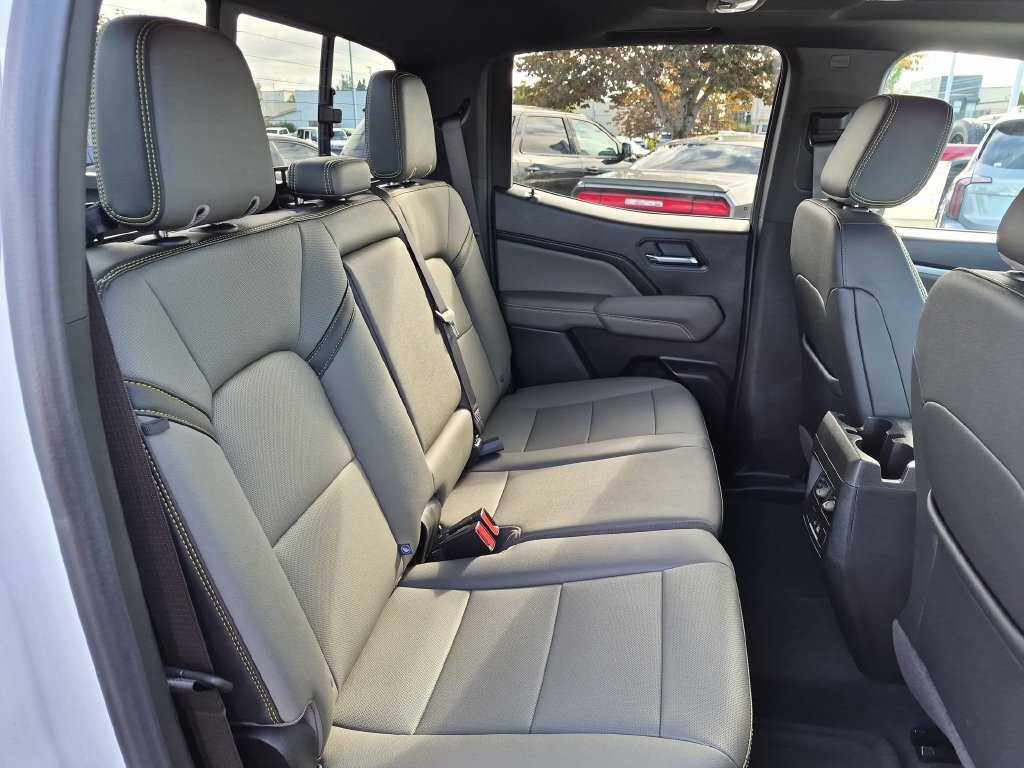 Used 2025 Summit White Chevrolet ZR2 image 26