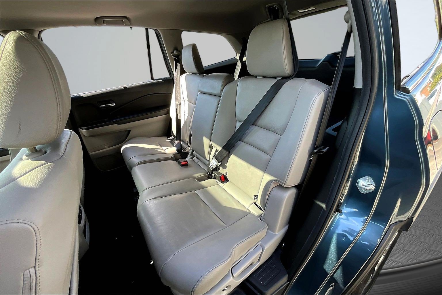 Used 2022  Honda EX-L image 21