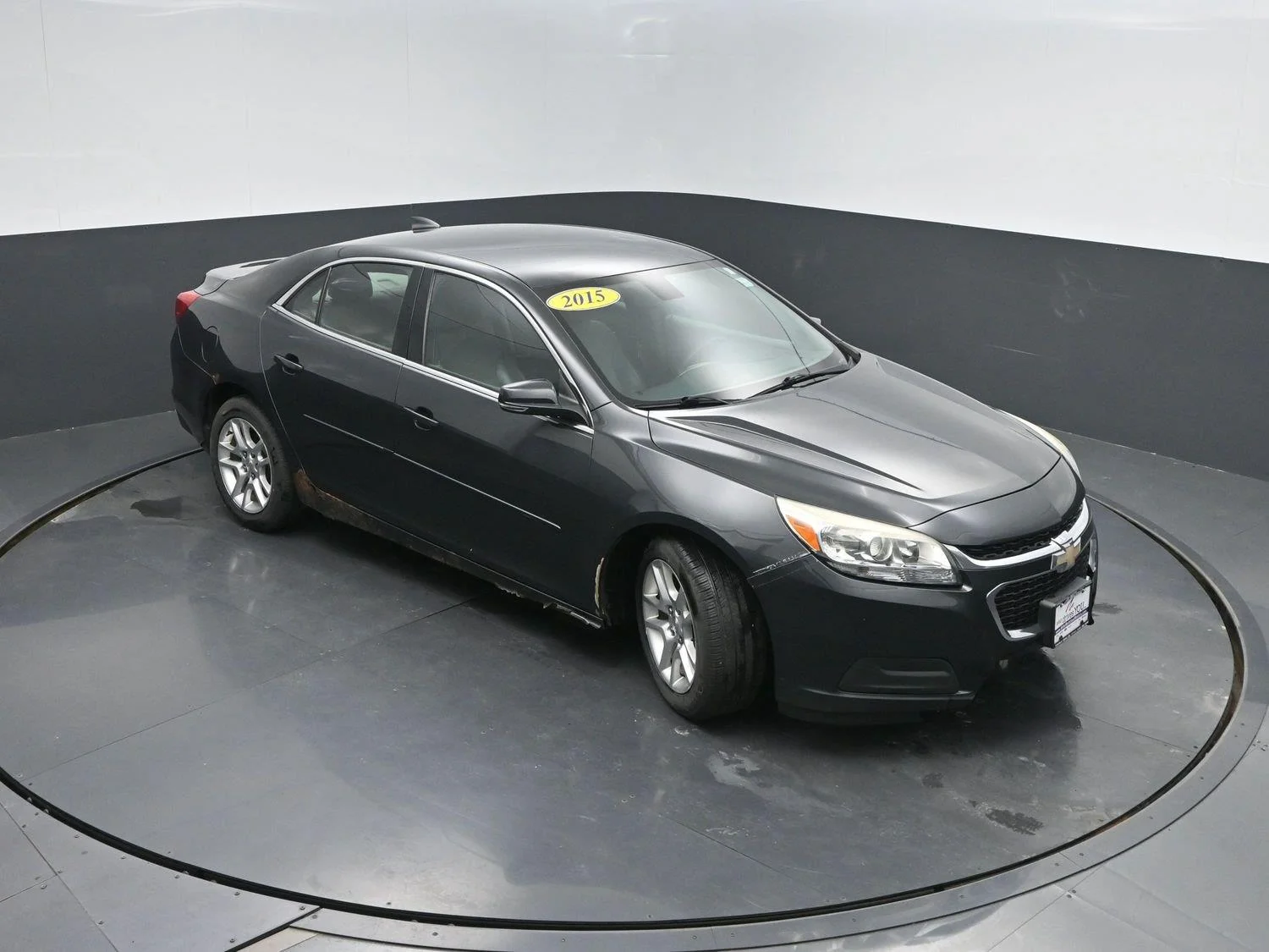 Used 2015 ASHEN GRAY METALLIC Chevrolet LT image 31
