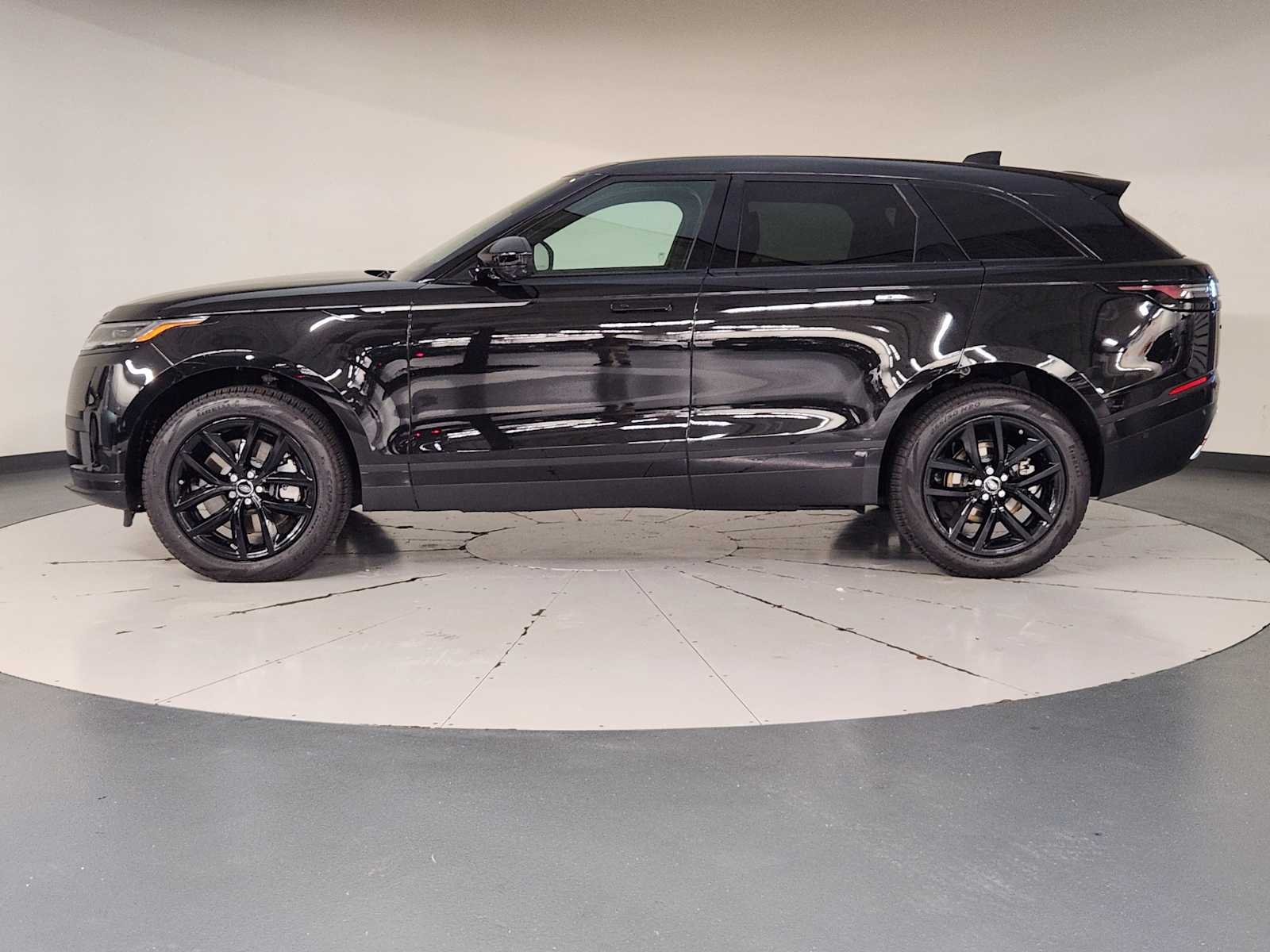 Certified Used 2026 Santorini Black Metallic Land Rover S image 5