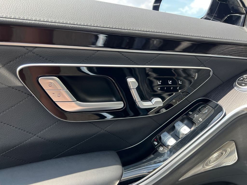 Certified Used 2022  Mercedes-Benz S 580 image 13