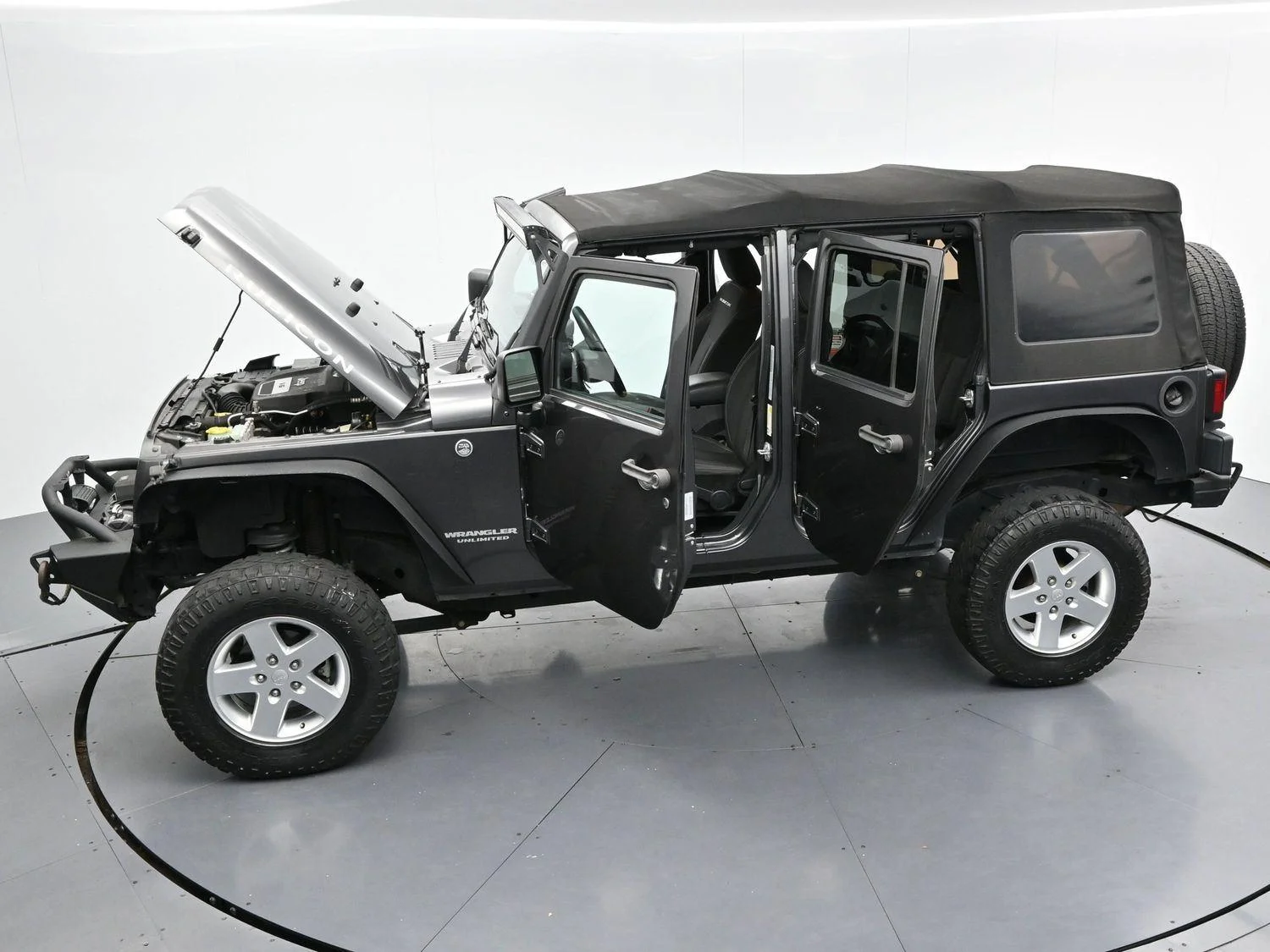 Used 2017 Granite Crystal Metallic Clearcoat Jeep Rubicon image 36