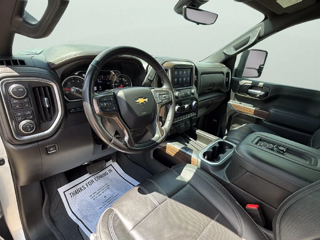 Used 2022 SILVER ICE METALLIC Chevrolet High Country image 19