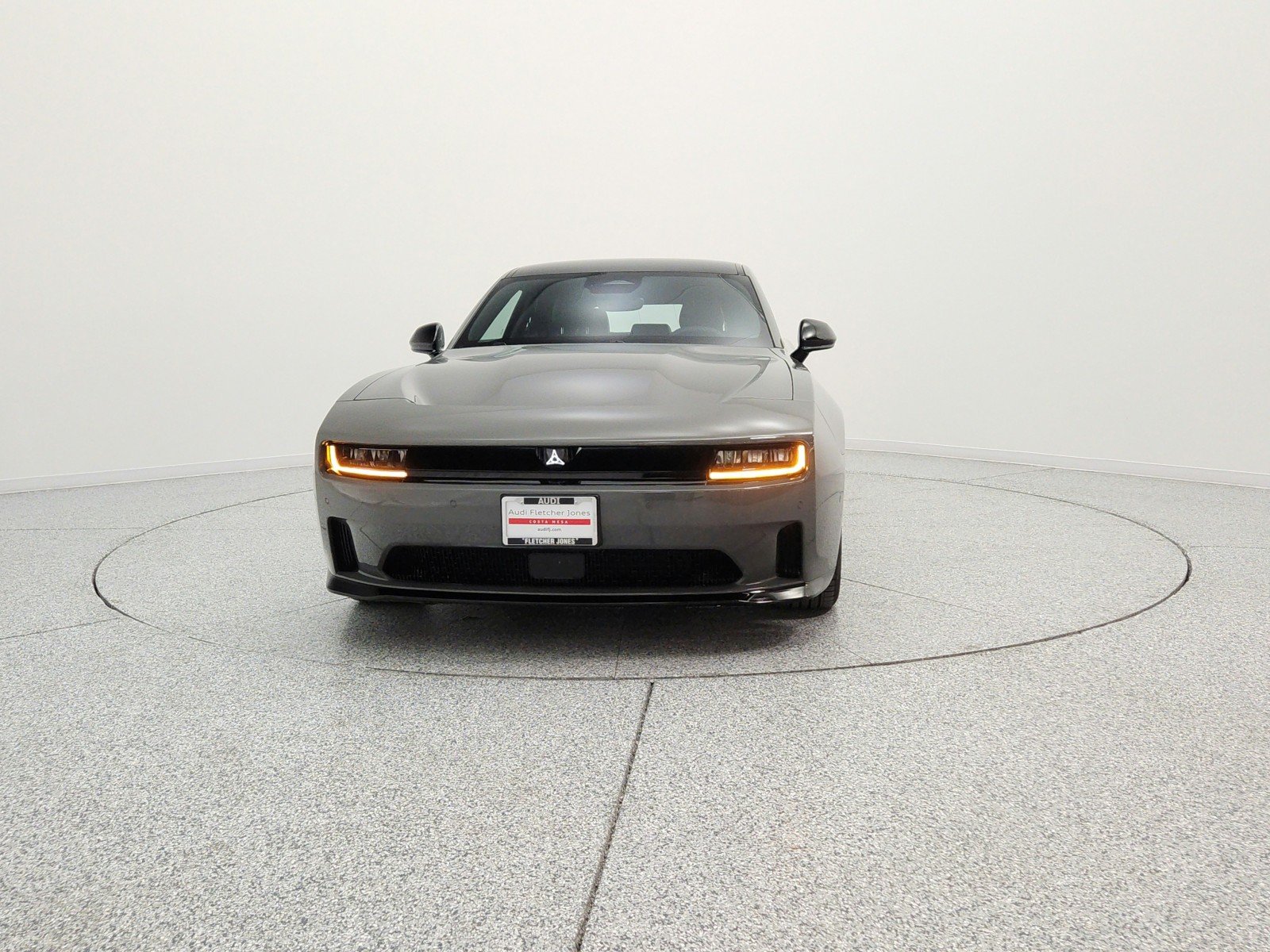Used 2025 Dodge Charger Daytona R/T with VIN 2C3CDBCK7SR559701 for sale in Newport Beach, CA