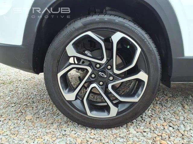 Used 2025 Summit White Chevrolet 2RS image 39